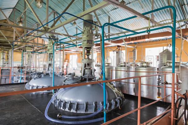 罐体设备在日用化工专用设备中的关键作用